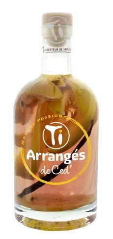 Ti Arrangés de Ced’ Ananas Victoria 32% 0,7 l (holá láhev)