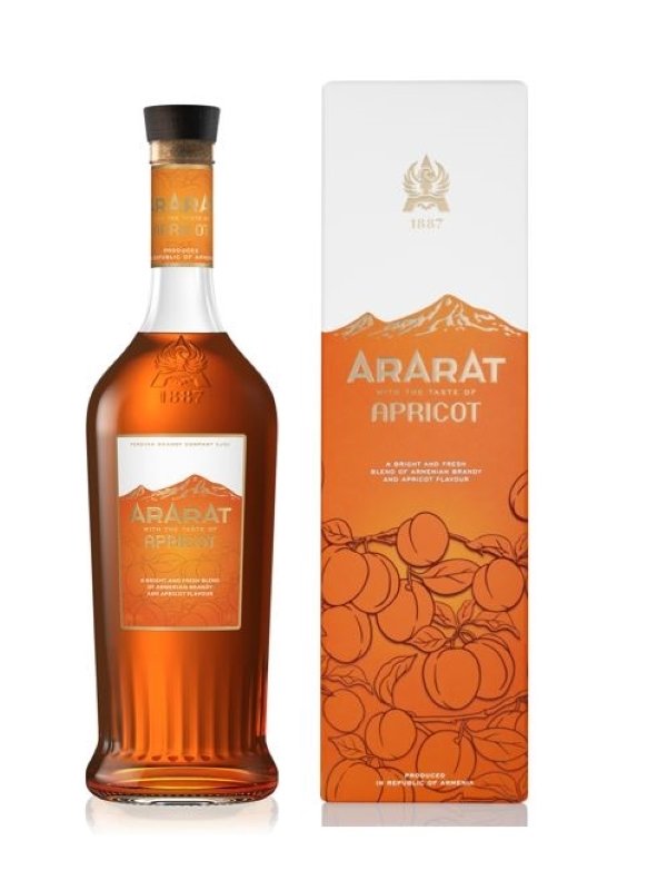 Ararat Brandy Apricot 0,7l 30% (karton)