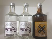 Aukce OMFG Gin Žufánek 2018, 2019 2×0,5l 45% & This is not Dubied Žufánek 0,5l 70% 0,7l