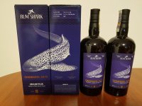 Aukce Rum Shark Blue Ocean Chamarel 8y 2013 10A 56,5% & 10B 56,3% 2×0,7l