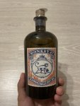 Aukce Monkey 47 Schwarzwald Dry Gin Traveller's Compendium Edition 0,5l 47% GB L.E.
