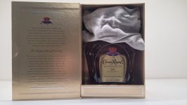 Aukce Crown Royal Monarch 75th Anniversary 0,75l 40%