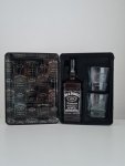 Aukce Jack Daniel's Old No.7 Tin Box 0,7l 40% + 2x sklo GB