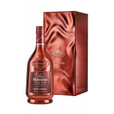 Aukce Hennessy Privilége by Refik Anadol VSOP 0,7l 40% GB L.E.
