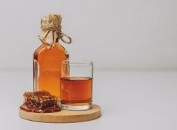 Medovina –⁠ vše, co potřebujete vědět o starověkém nápoji, který chutná dodnes