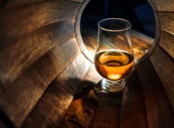 Z čeho a jak se vyrábí whisky?